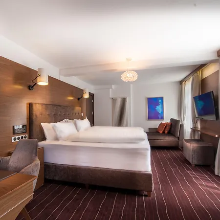 Arthaushotel Hotel